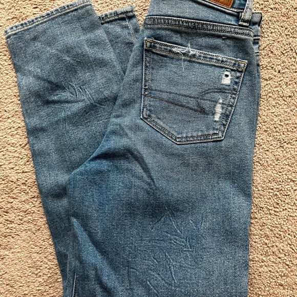 American Eagle Stretch Mom Straight Jeans - Picture 4 of 4